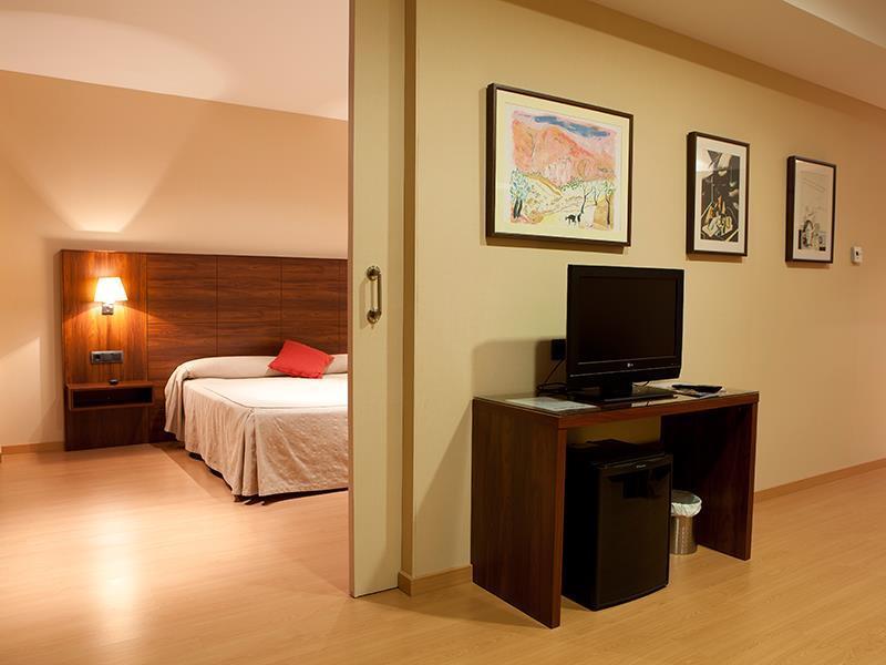 Sercotel Riscal Murcia Room photo